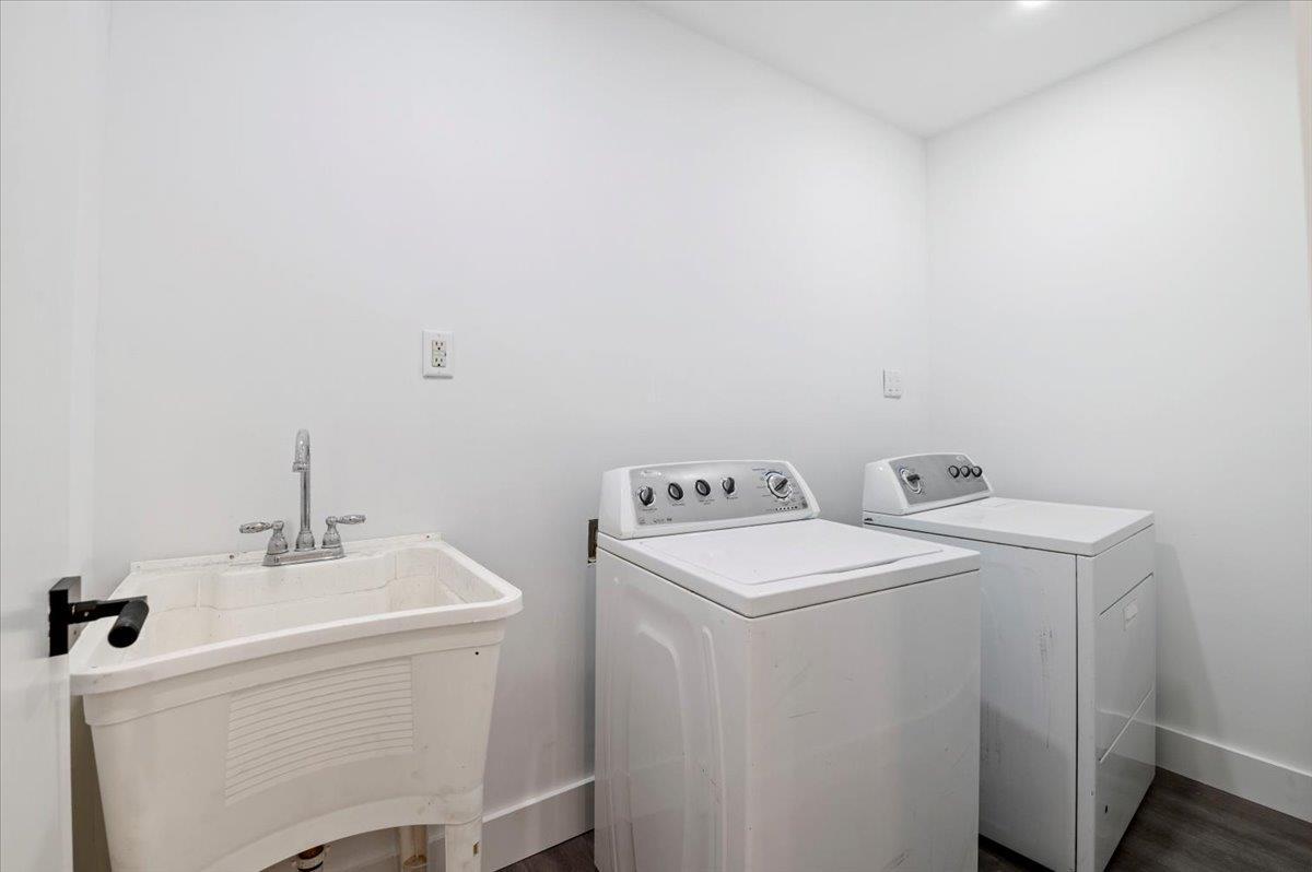 Single Family Wanser  Nassau County, NY 11096, MLS-878877-32