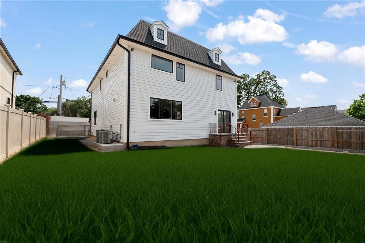 Single Family Wanser  Nassau County, NY 11096, MLS-878877-35