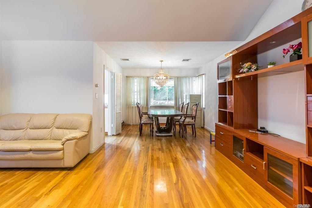 Single Family Birmington  Queens, NY 11364, MLS-878886-5