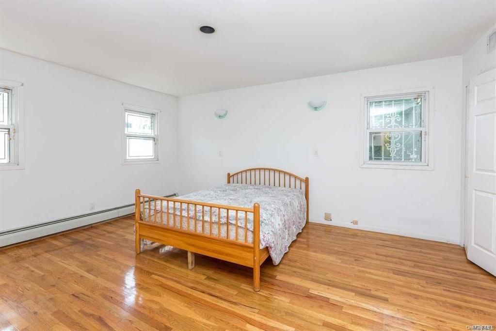 Single Family Birmington  Queens, NY 11364, MLS-878886-8