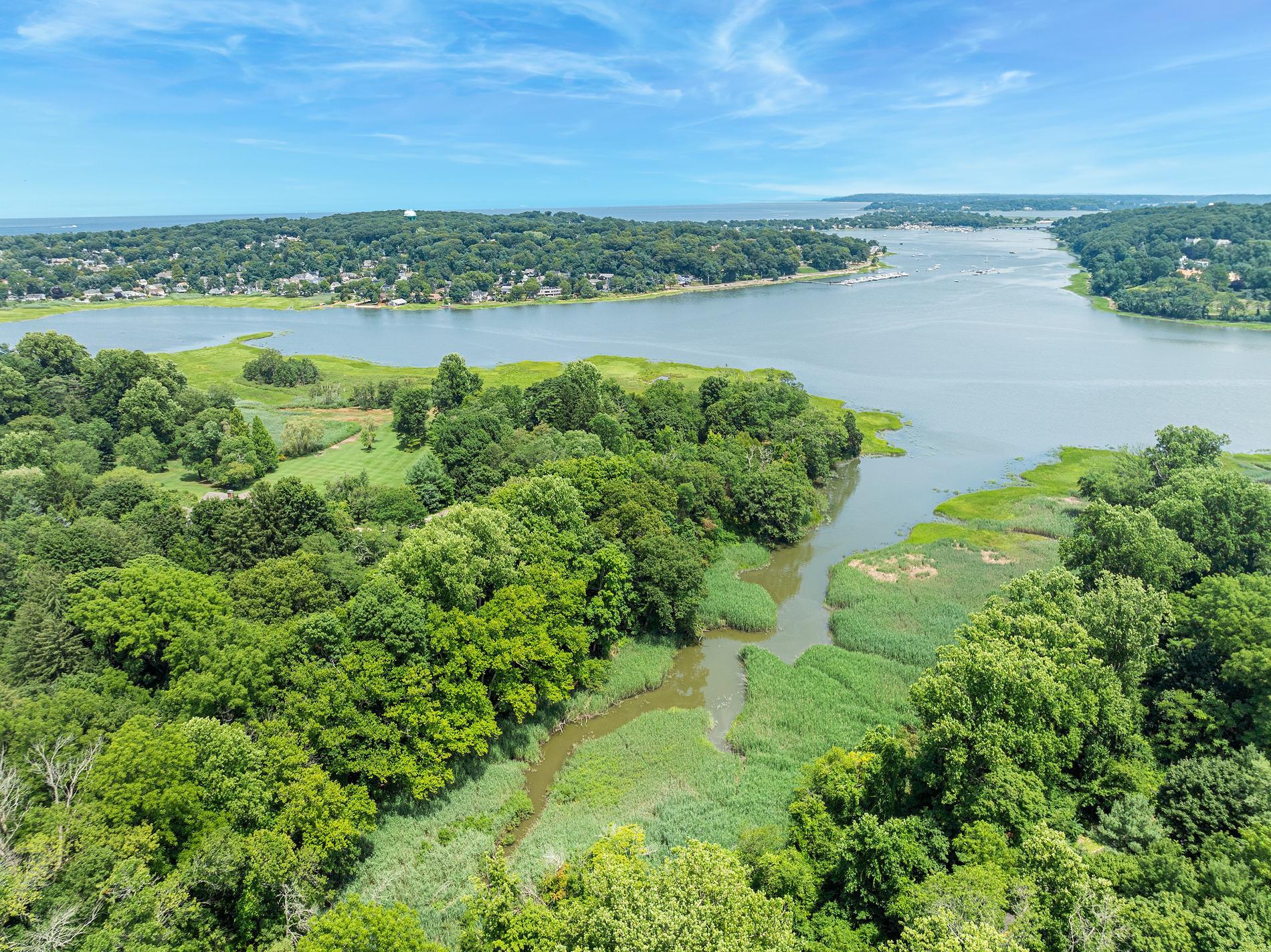 Single Family Factory Pond  Nassau County, NY 11560, MLS-878890-3