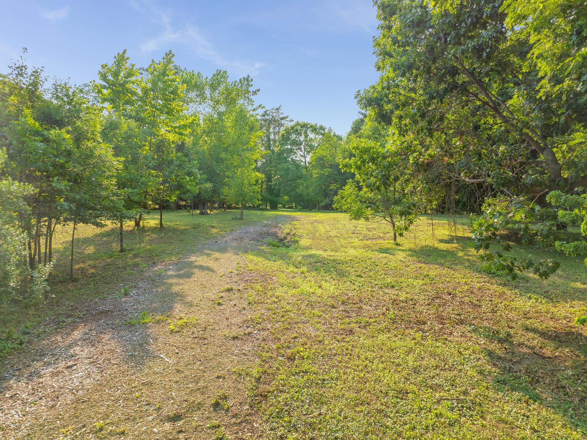 Single Family Factory Pond  Nassau County, NY 11560, MLS-878890-6
