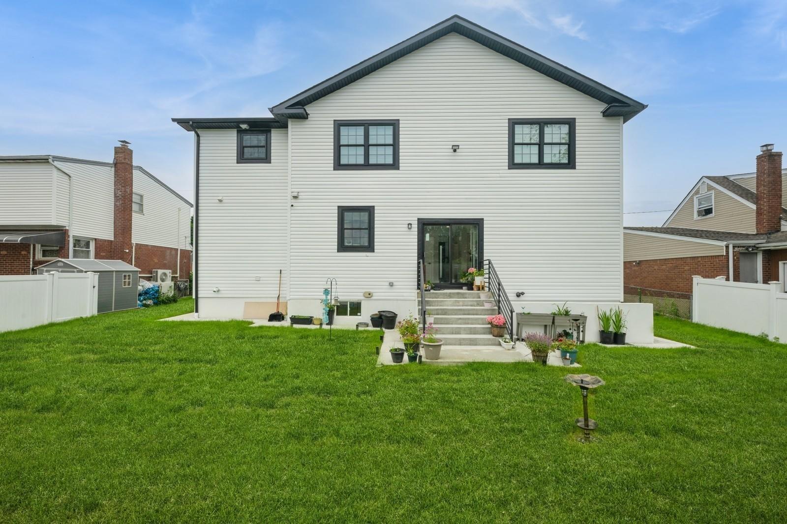 Single Family Marguerite Ave  Nassau County, NY 11001, MLS-878896-36