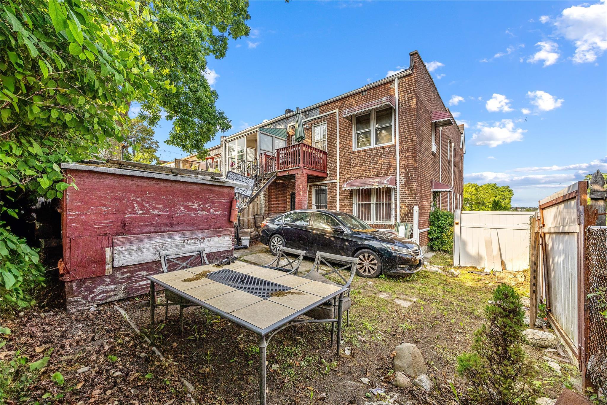 Single Family Gunther  Bronx, NY 10469, MLS-878899-13