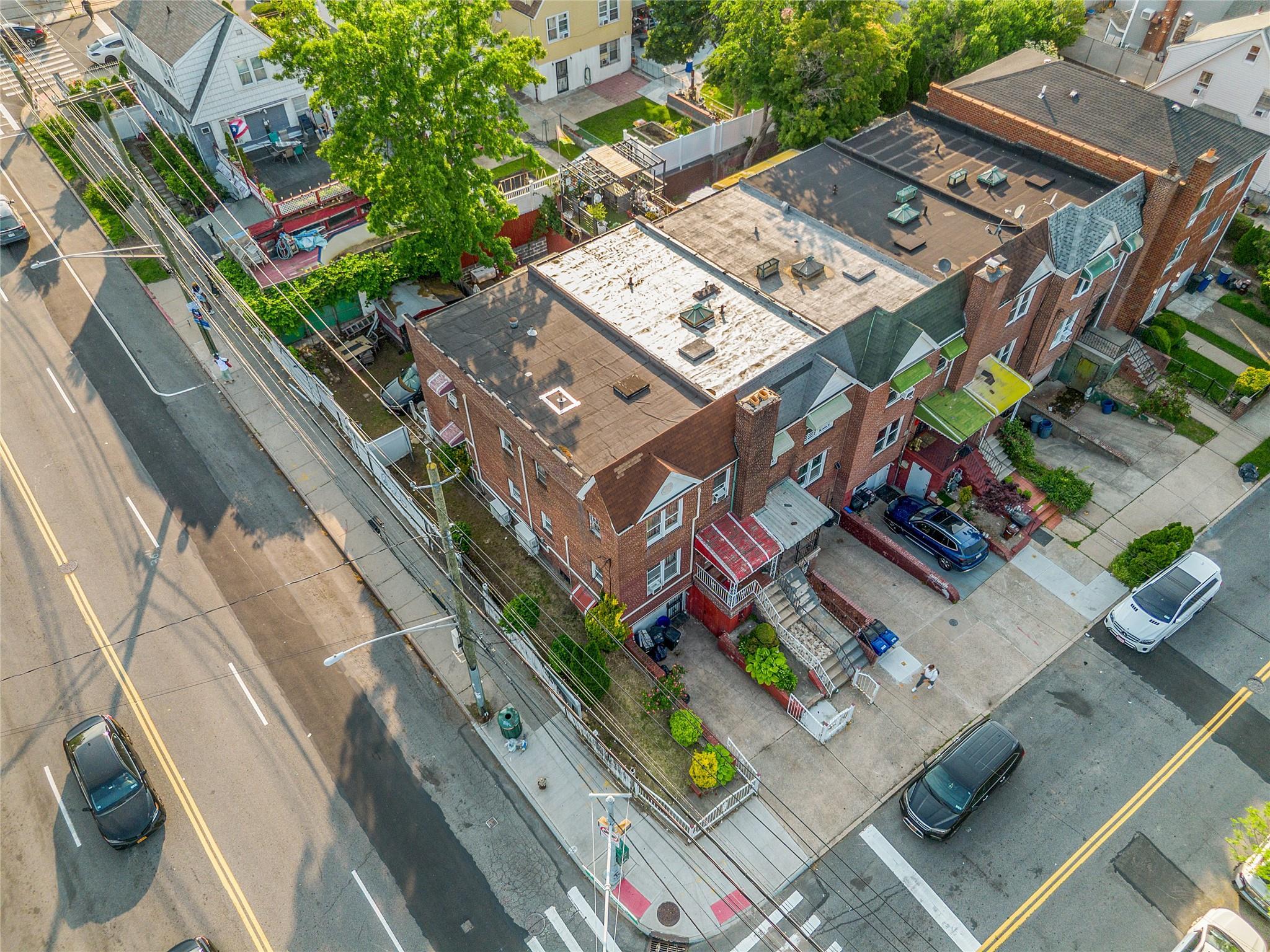 Single Family Gunther  Bronx, NY 10469, MLS-878899-15