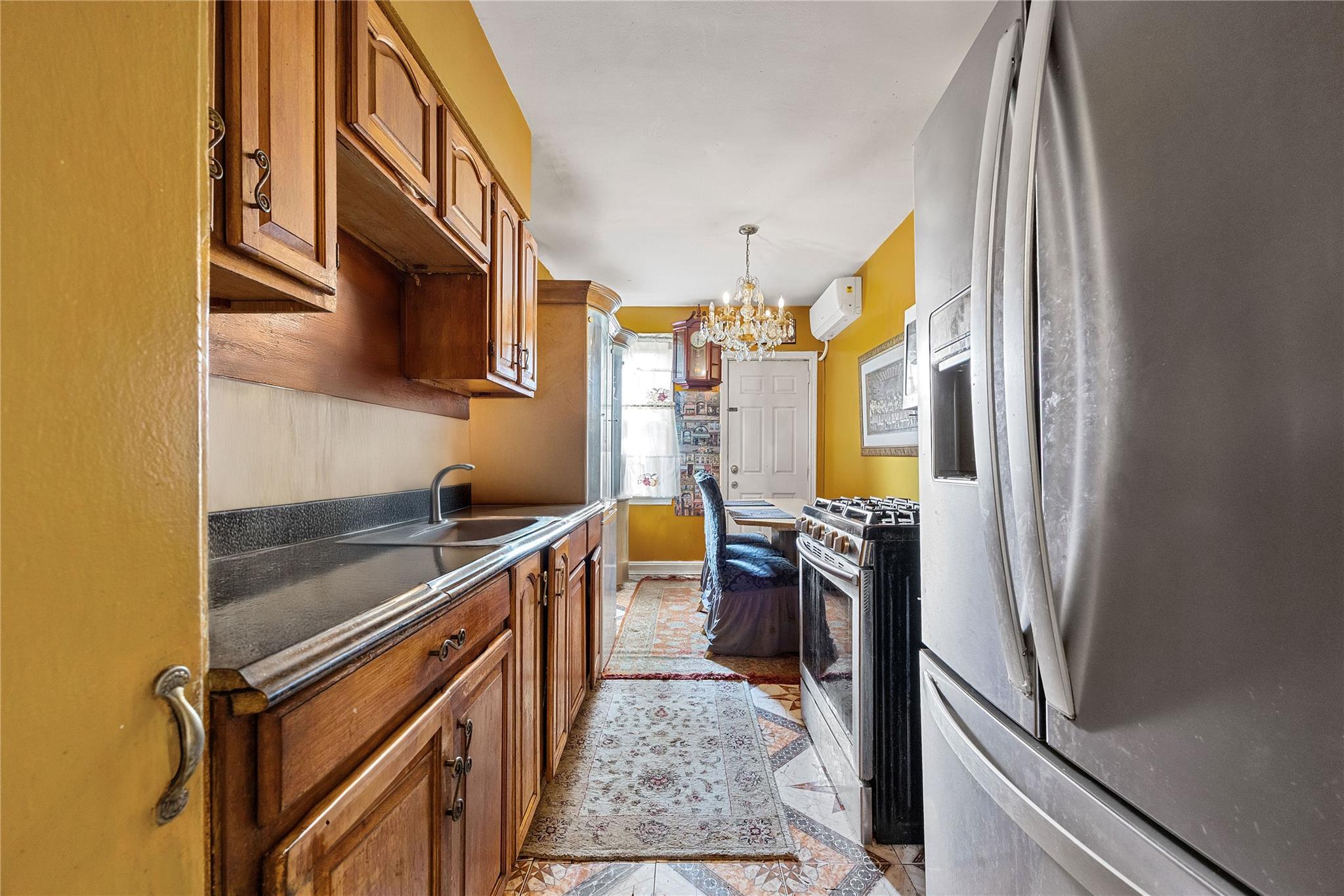 Single Family Gunther  Bronx, NY 10469, MLS-878899-4