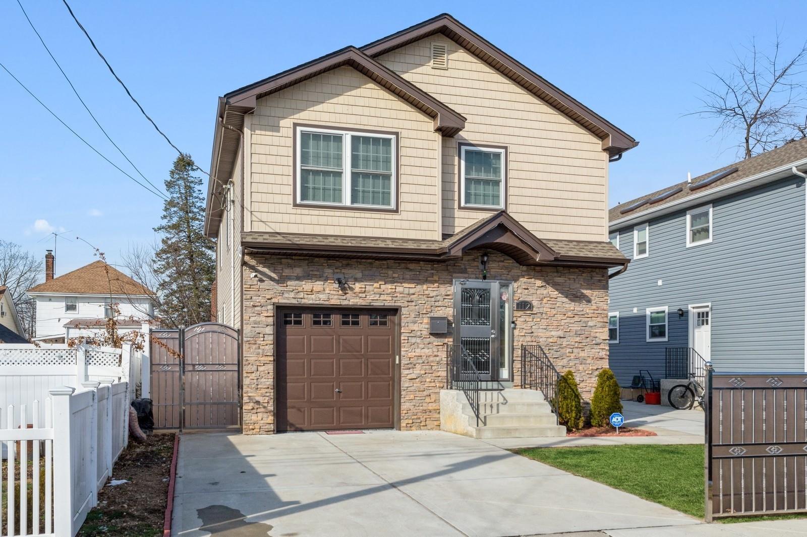 Single Family Emporia  Nassau County, NY 11003, MLS-878905-3