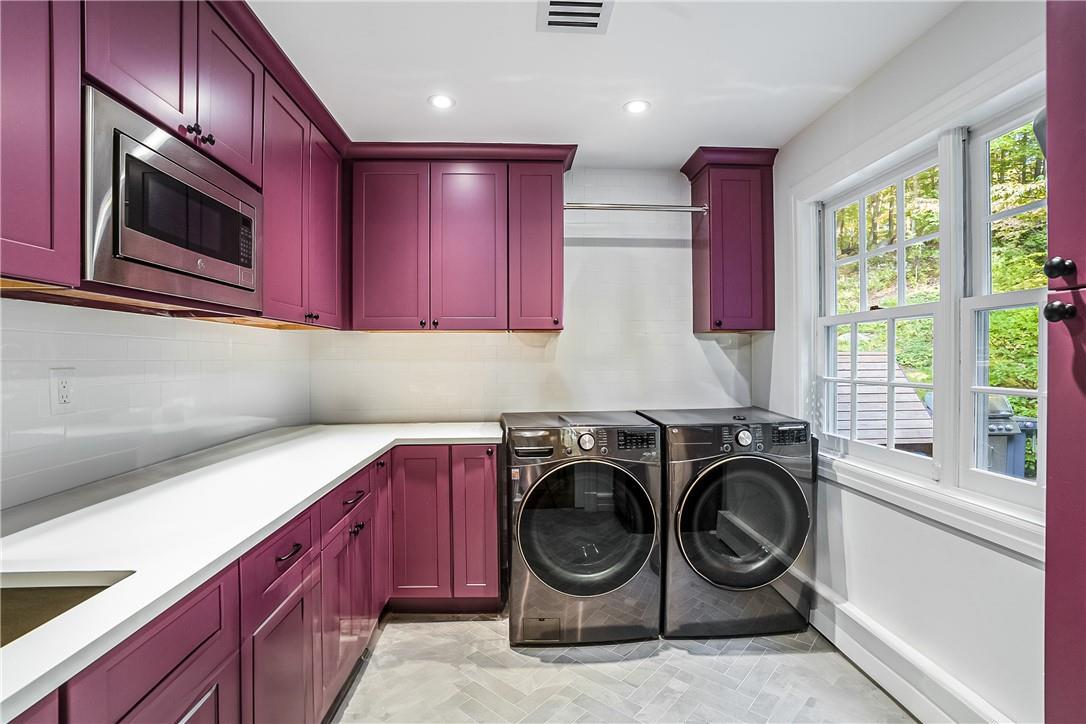 Single Family Hilltop  Westchester County, NY 10597, MLS-878930-14