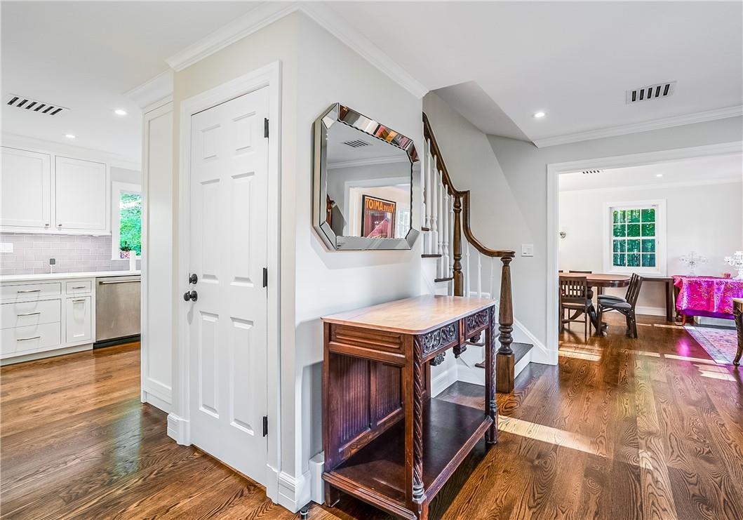 Single Family Hilltop  Westchester County, NY 10597, MLS-878930-5