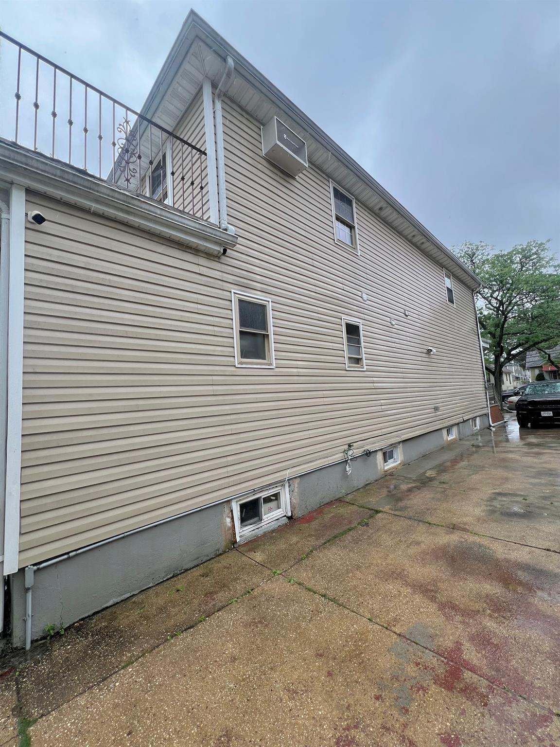 Single Family 225th  Queens, NY 11413, MLS-878932-12