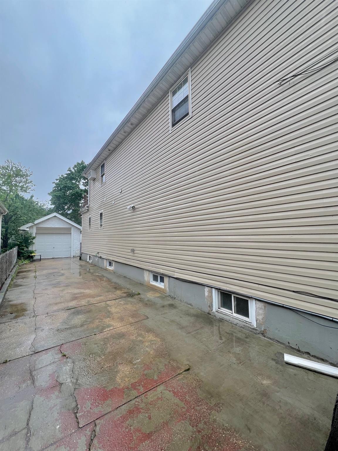 Single Family 225th  Queens, NY 11413, MLS-878932-13