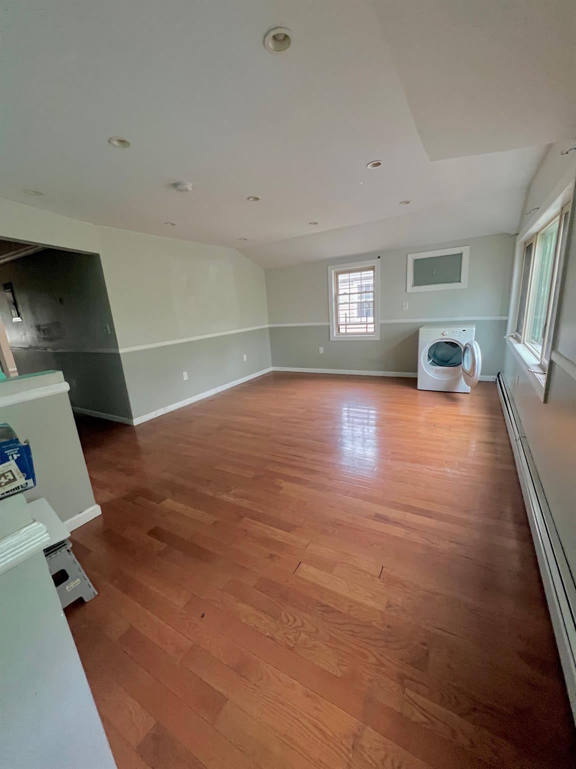 Single Family 225th  Queens, NY 11413, MLS-878932-5