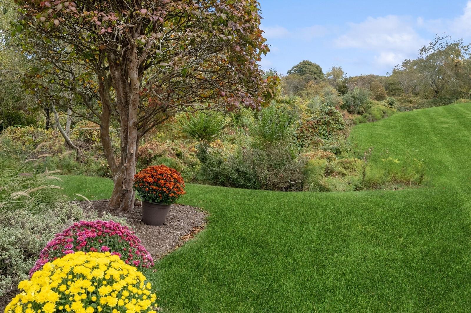 Condo S Fulton Dr  Suffolk County, NY 11954, MLS-878948-34