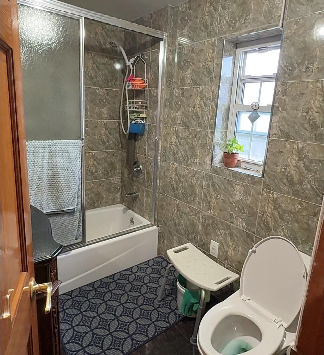 Single Family Bayside Av  Queens, NY 11354, MLS-878952-8