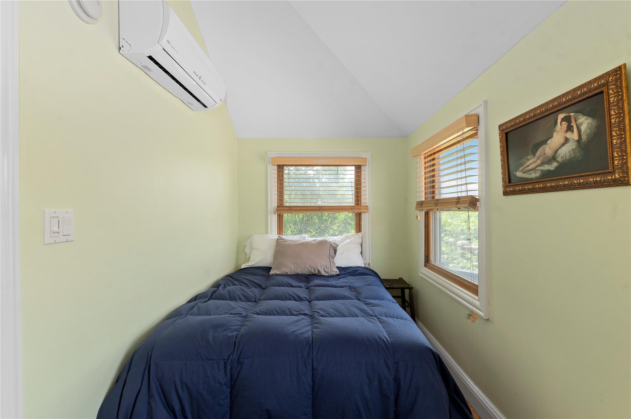 Single Family Bay  Suffolk County, NY 11770, MLS-878963-21