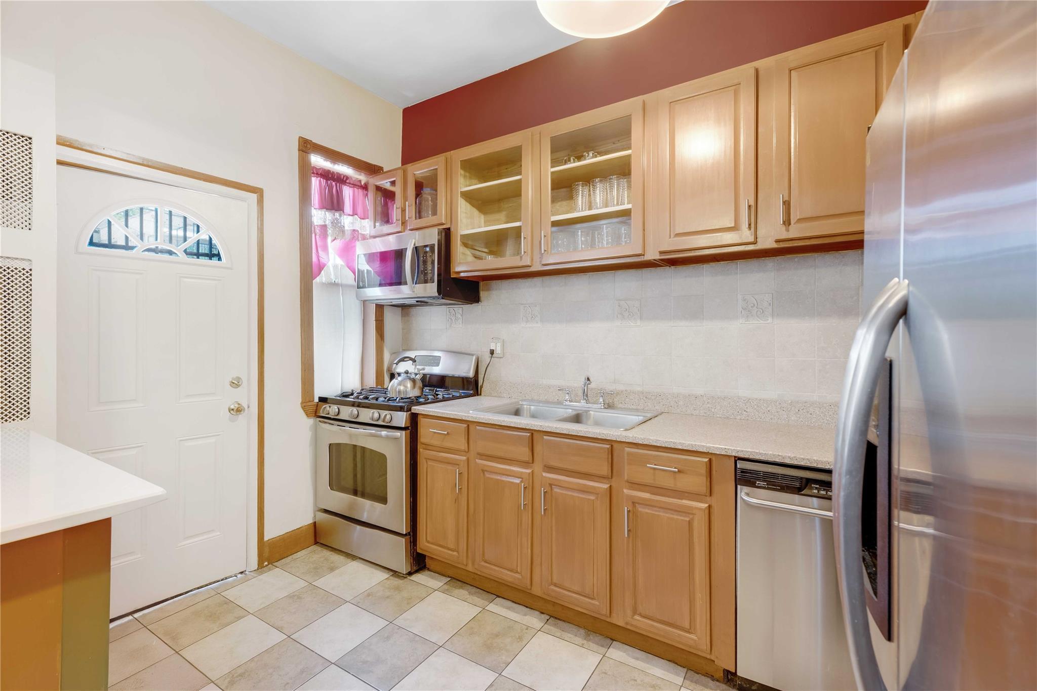 Single Family Union  Brooklyn, NY 11213, MLS-878976-4