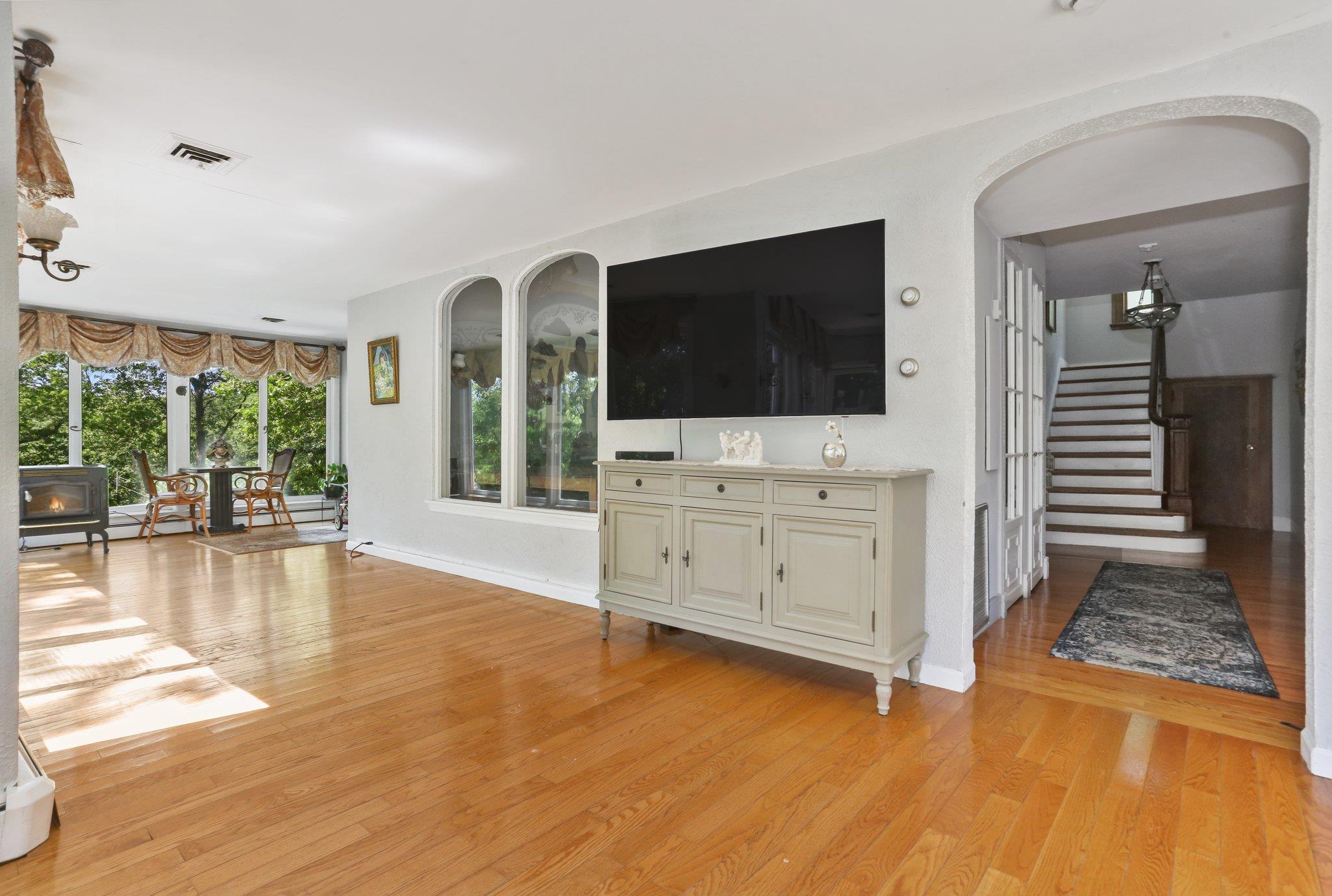 Single Family Healy  Westchester County, NY 10530, MLS-879000-10