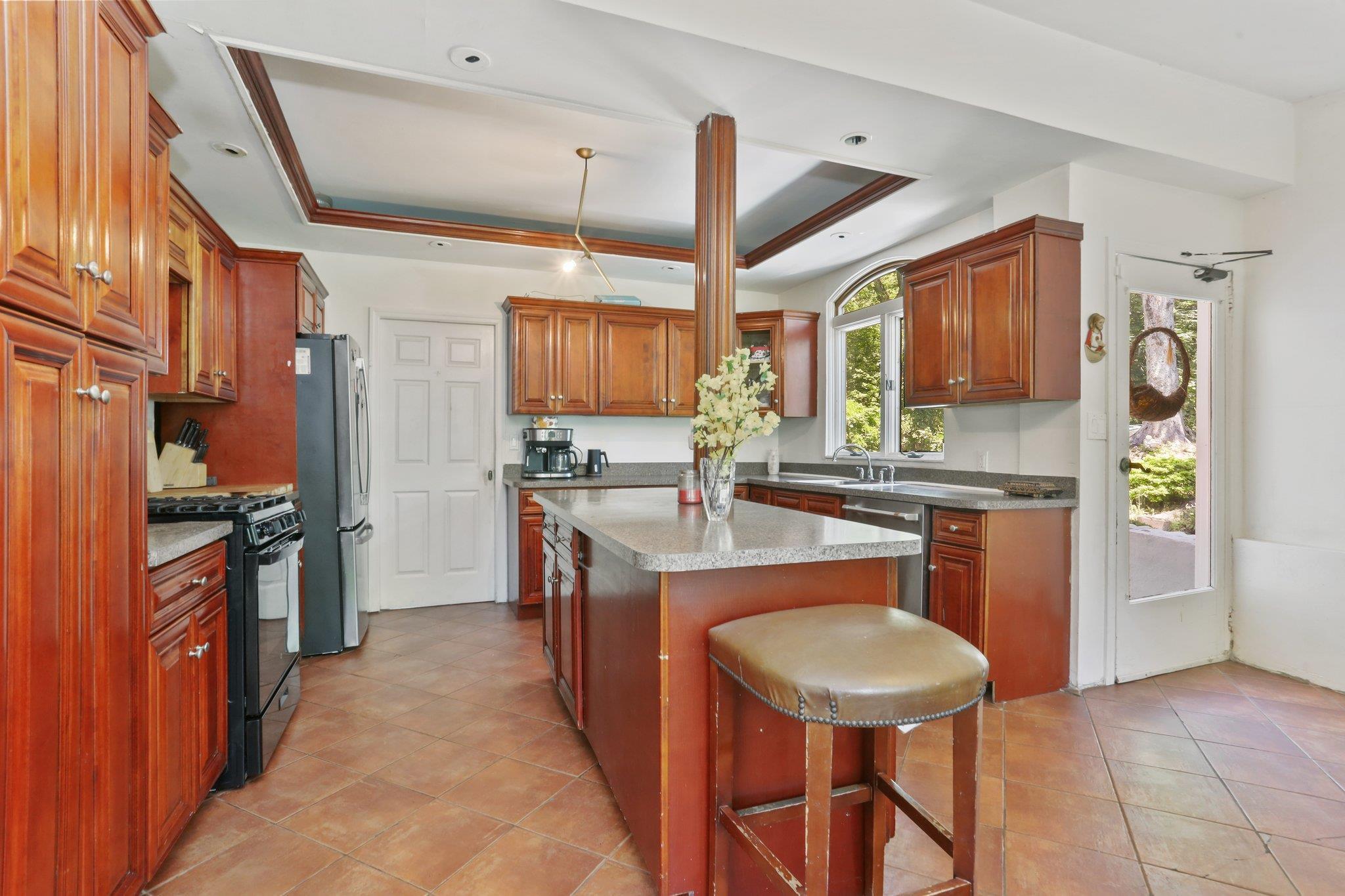 Single Family Healy  Westchester County, NY 10530, MLS-879000-18