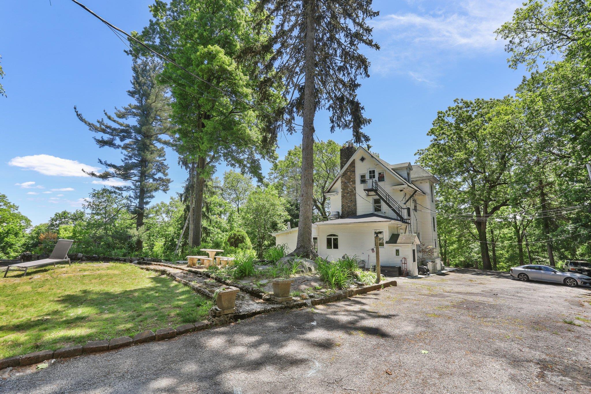 Single Family Healy  Westchester County, NY 10530, MLS-879000-2