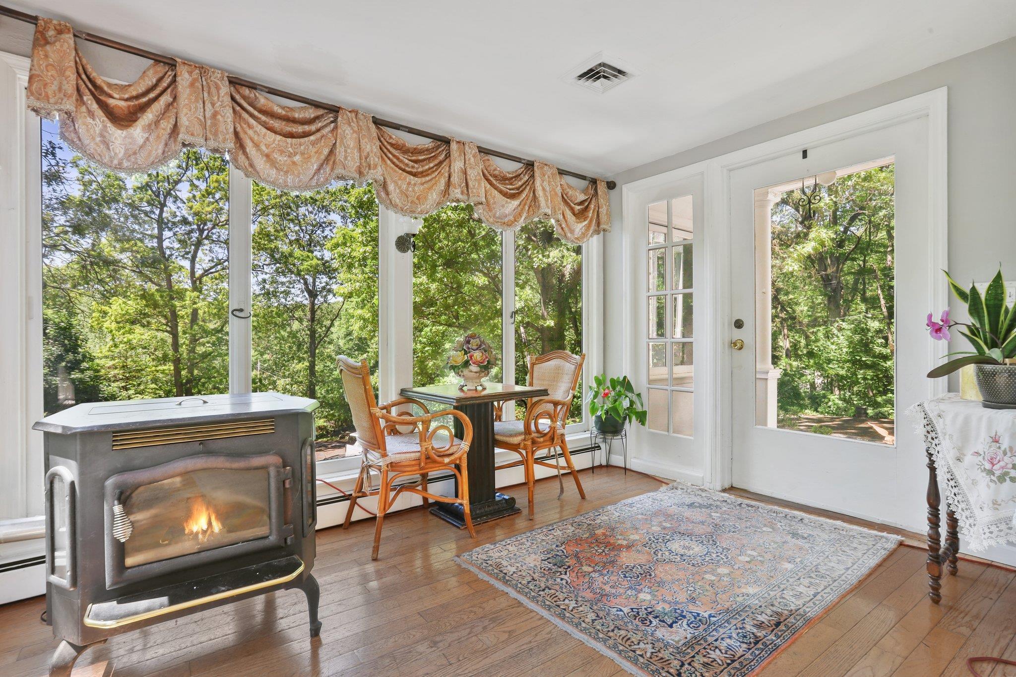 Single Family Healy  Westchester County, NY 10530, MLS-879000-4