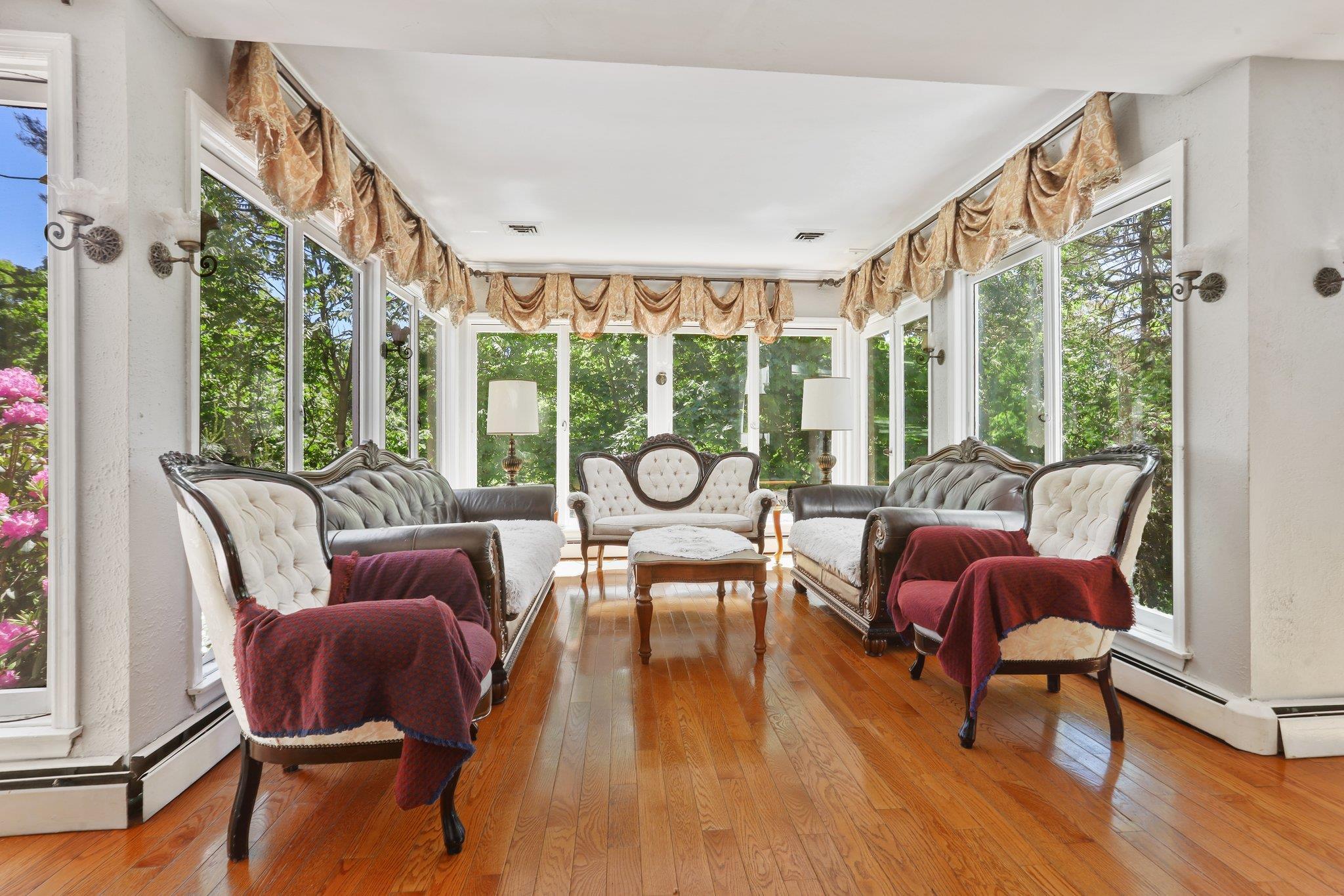 Single Family Healy  Westchester County, NY 10530, MLS-879000-6