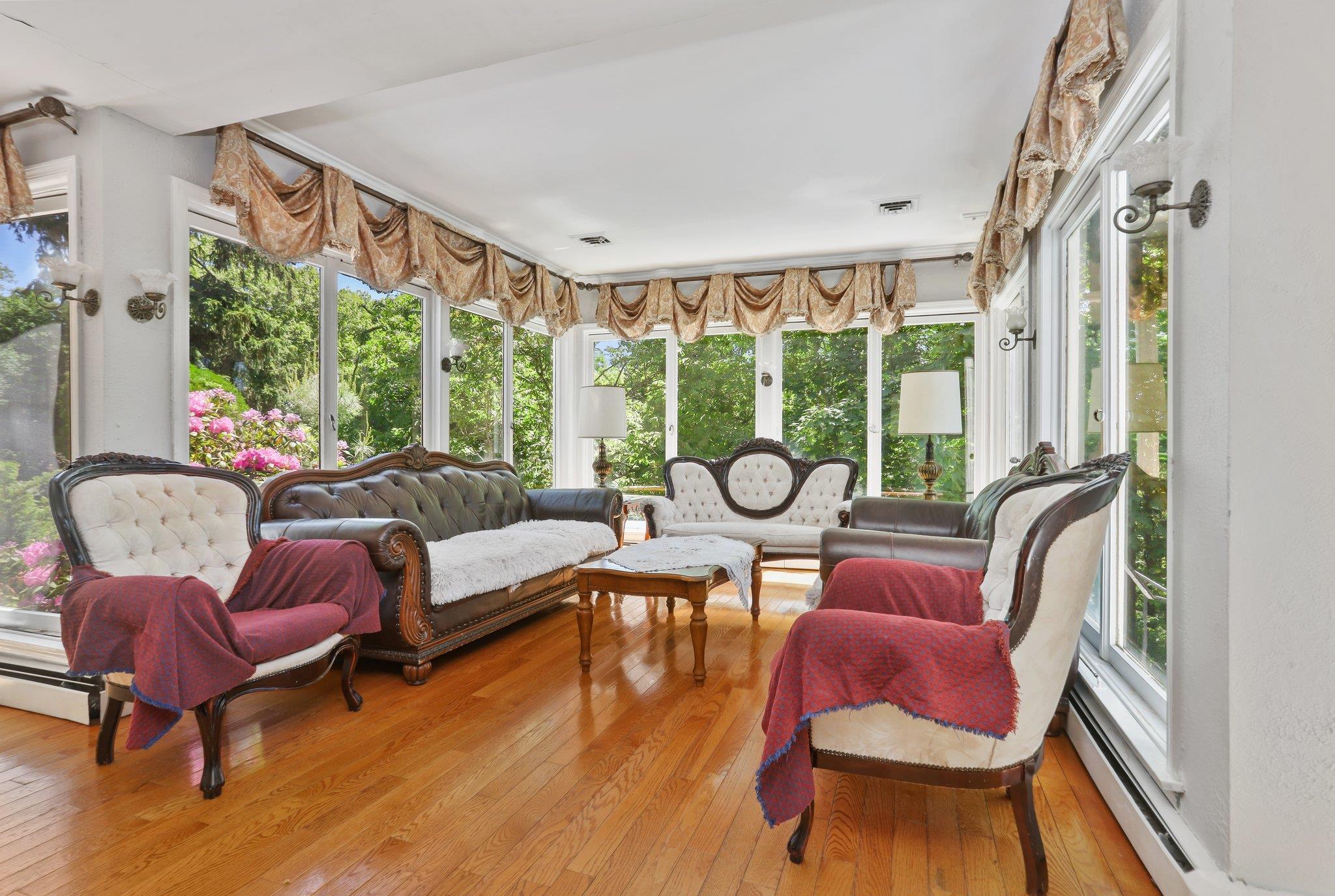 Single Family Healy  Westchester County, NY 10530, MLS-879000-7