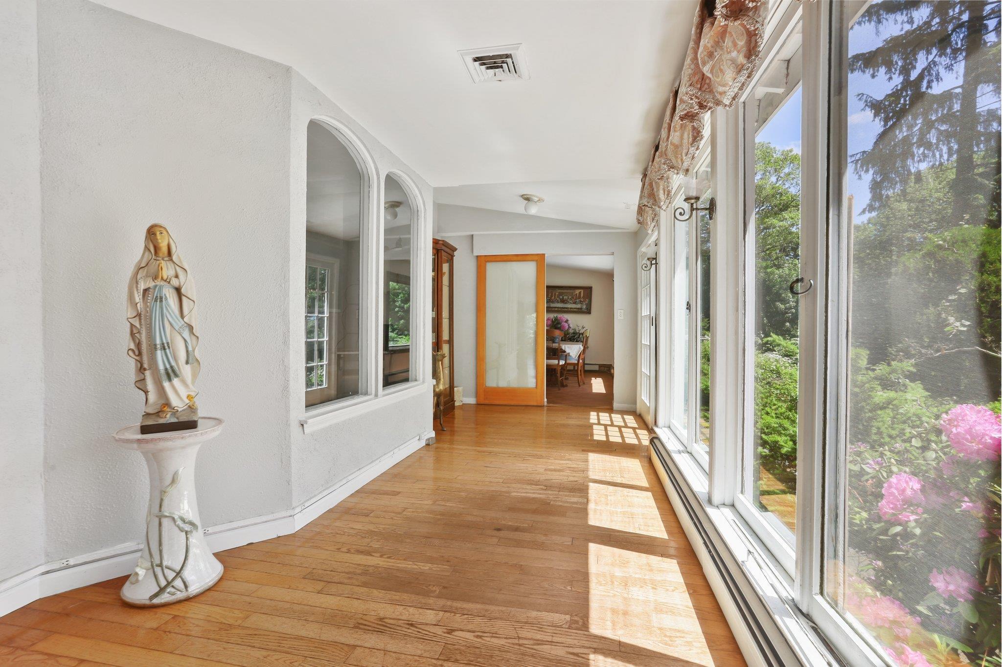 Single Family Healy  Westchester County, NY 10530, MLS-879000-8