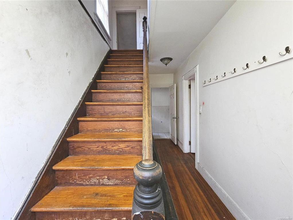 Single Family Horton  Bronx, NY 10464, MLS-879002-25