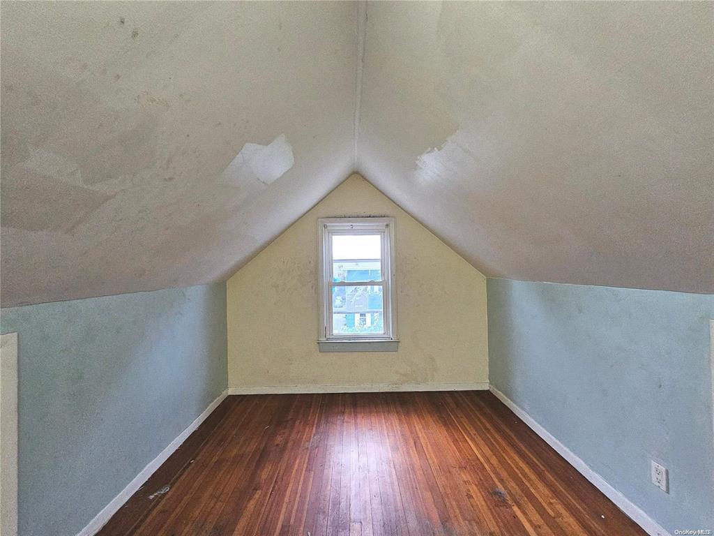 Single Family Horton  Bronx, NY 10464, MLS-879002-28