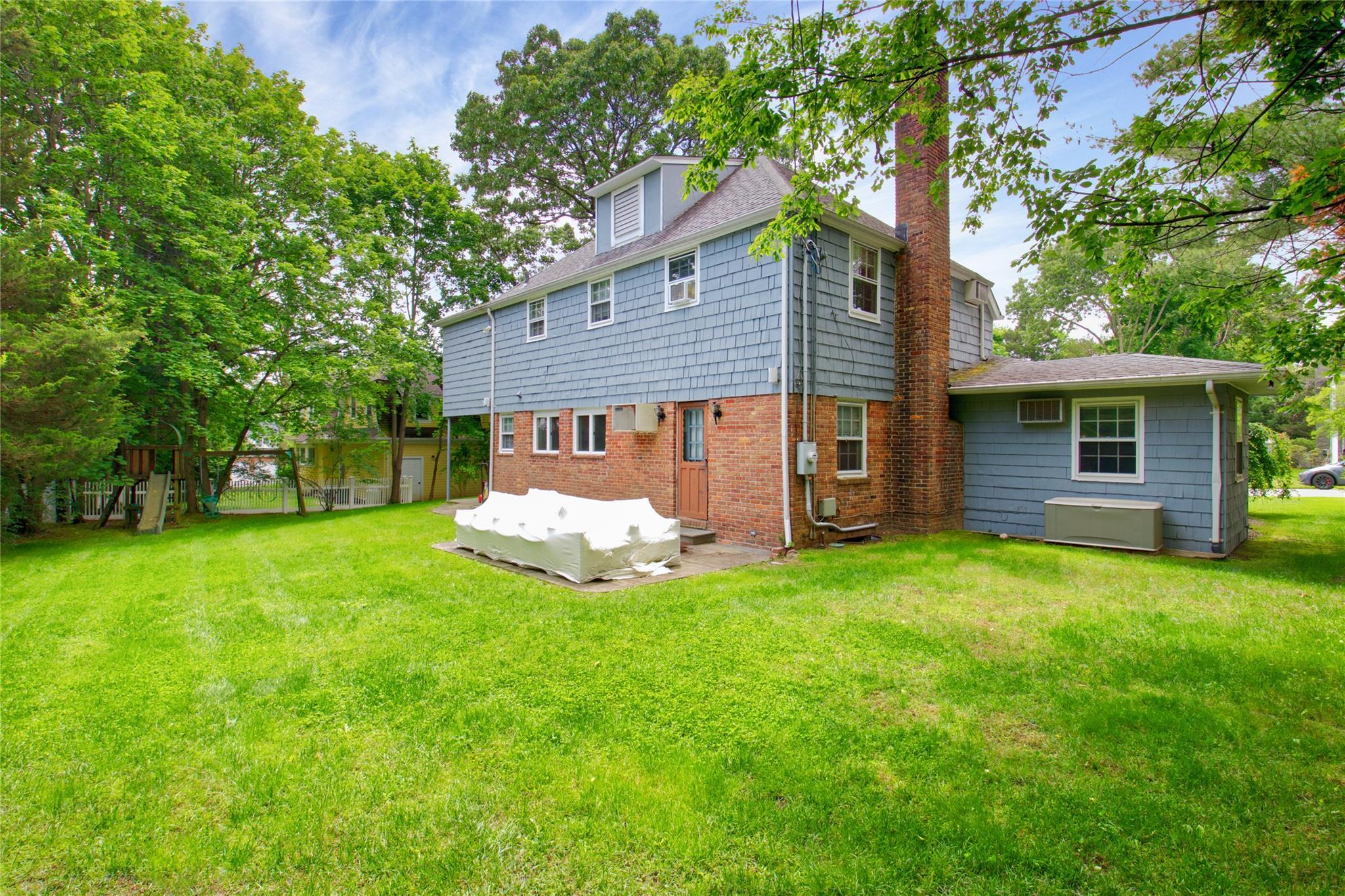 Single Family Primrose  Nassau County, NY 11577, MLS-879005-16