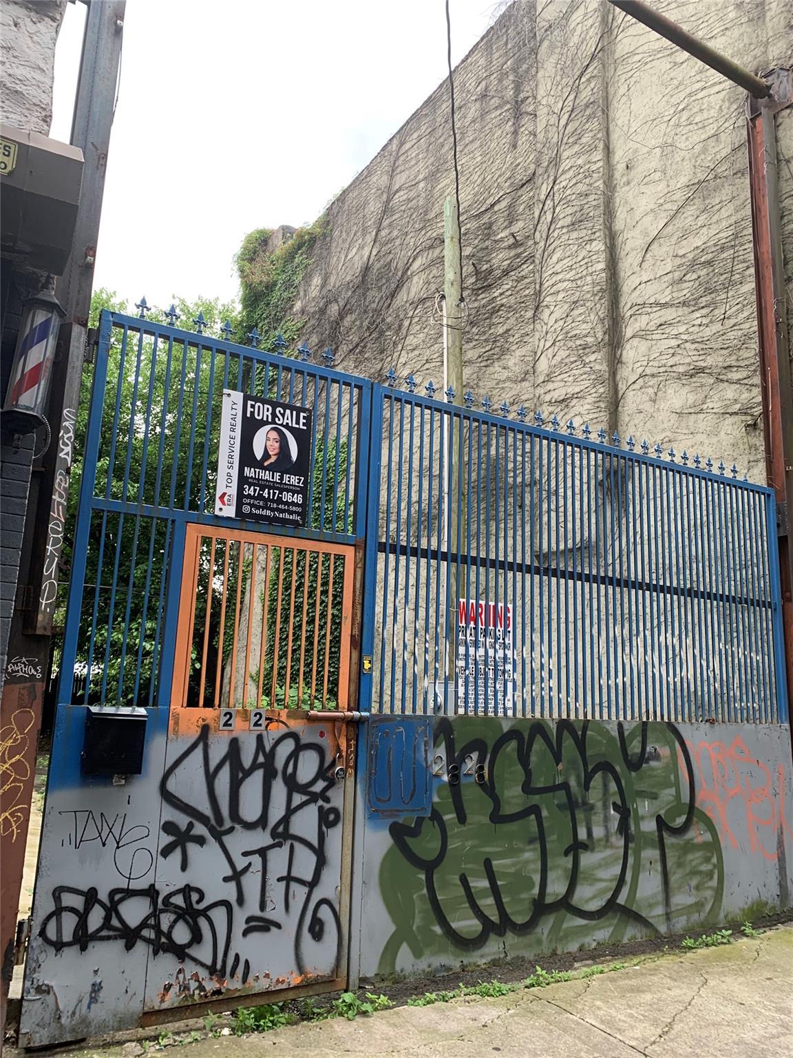 Land Fulton  Brooklyn, NY 11207, MLS-879023-2