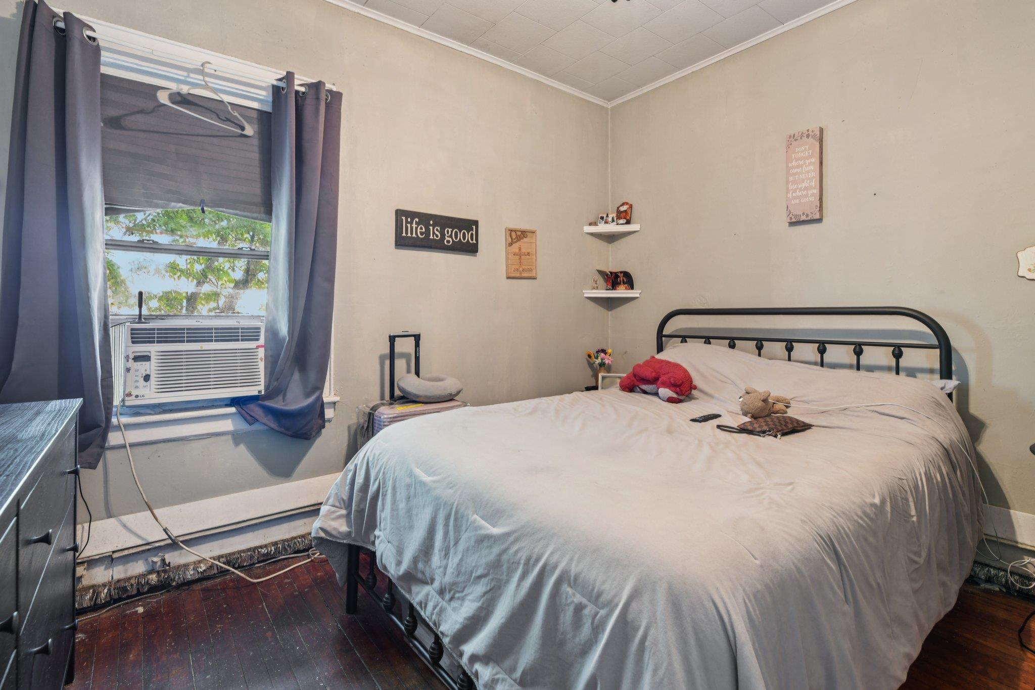 Single Family 76th Queens, NY 11416, MLS-879060-14