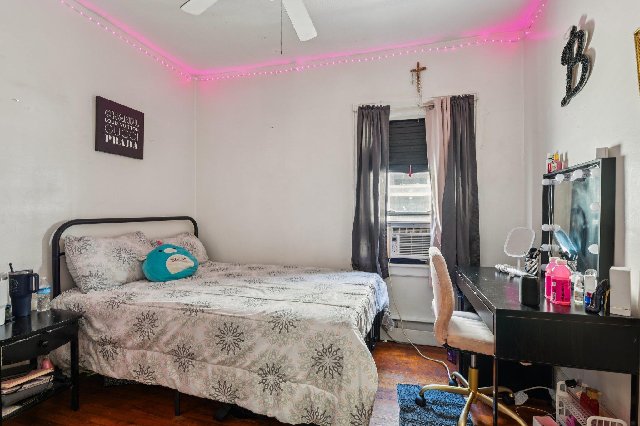 Single Family 76th Queens, NY 11416, MLS-879060-17