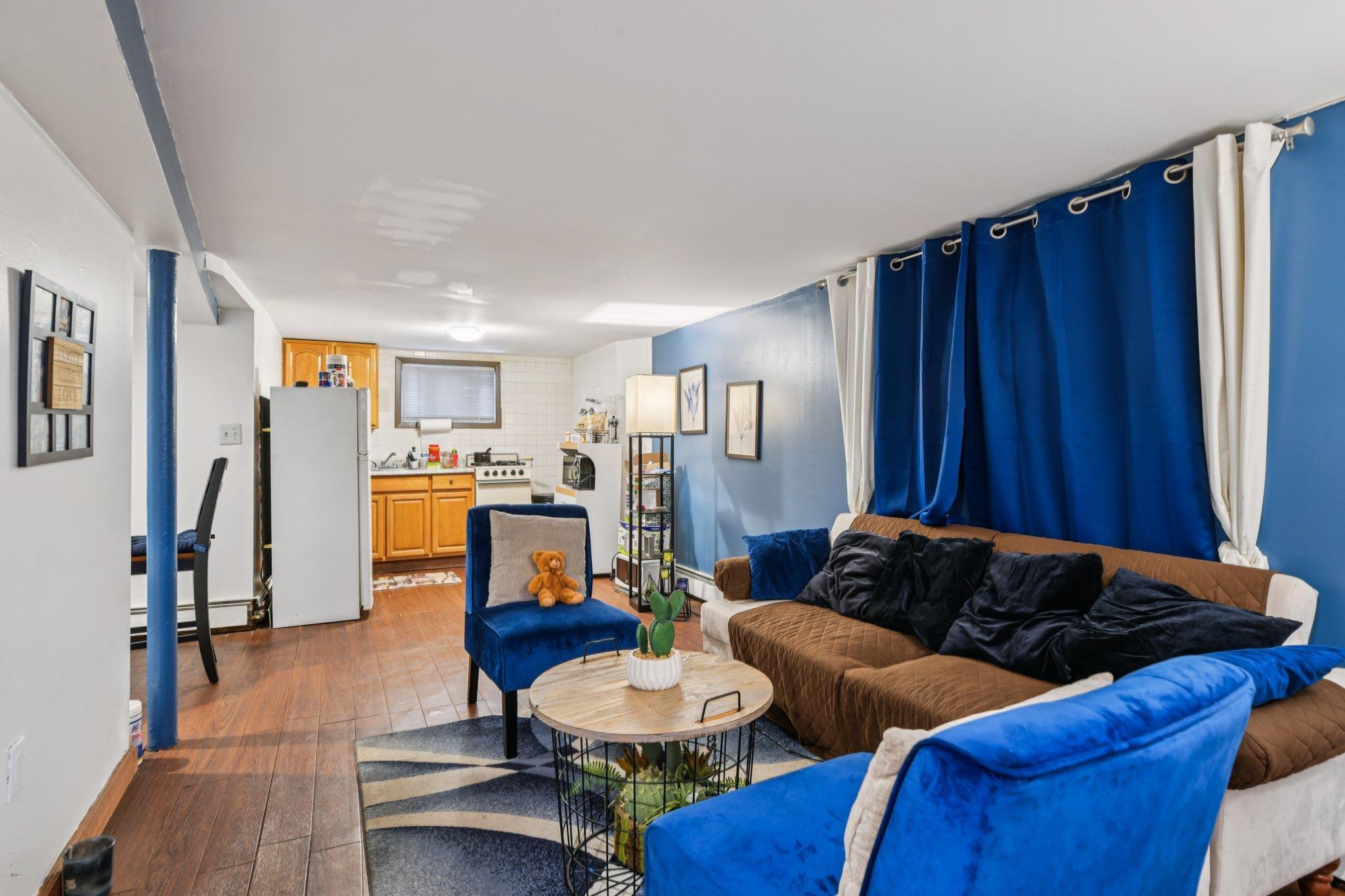 Single Family 76th Queens, NY 11416, MLS-879060-22