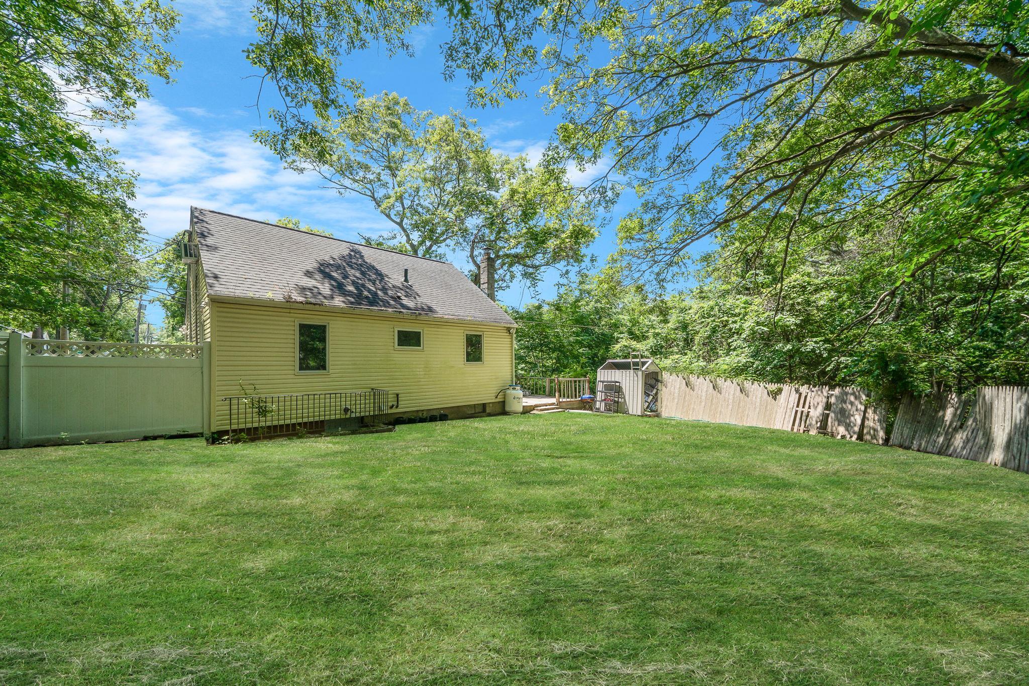 Single Family Cedar  Suffolk County, NY 11763, MLS-879073-10