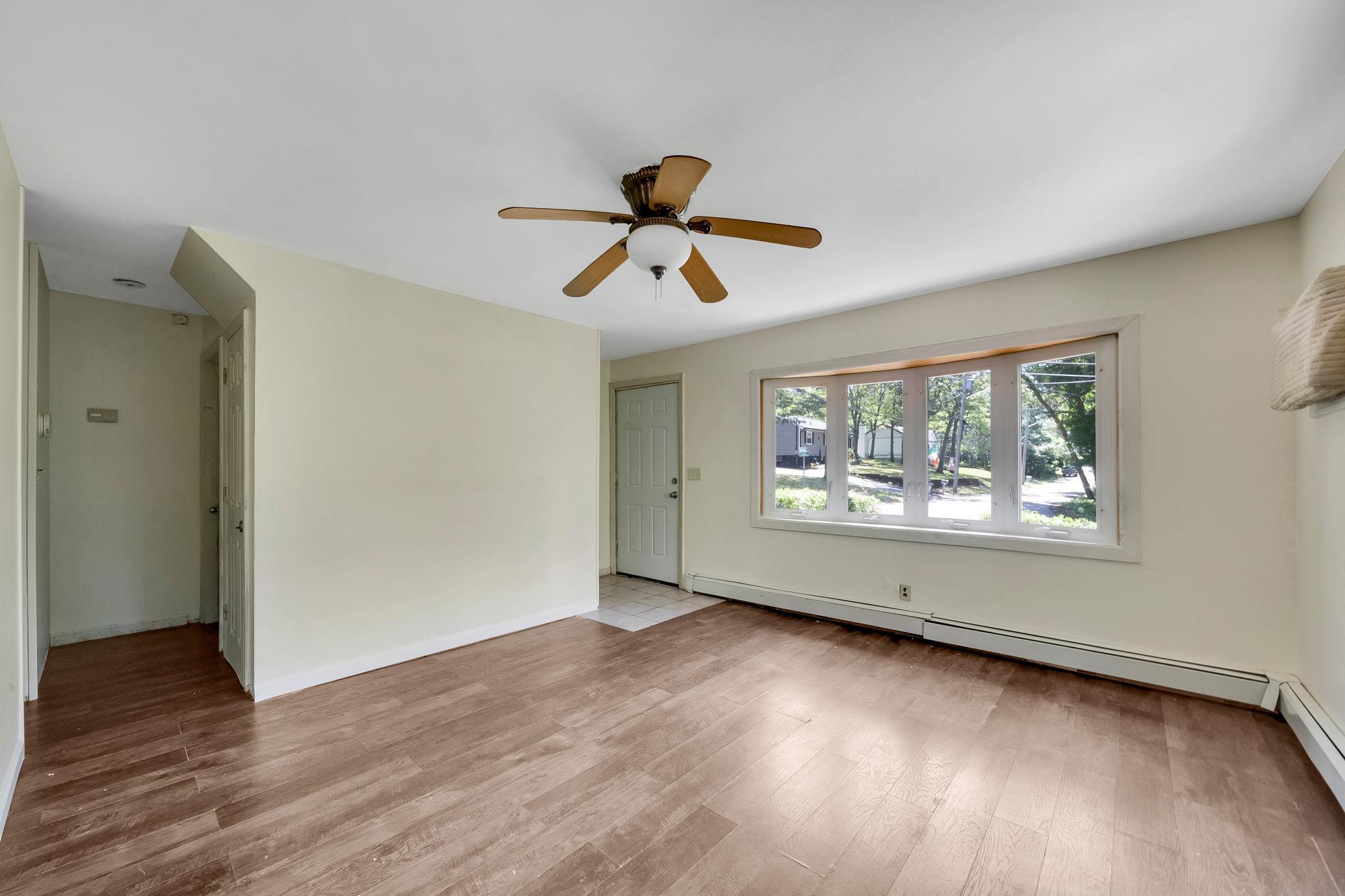 Single Family Cedar  Suffolk County, NY 11763, MLS-879073-14