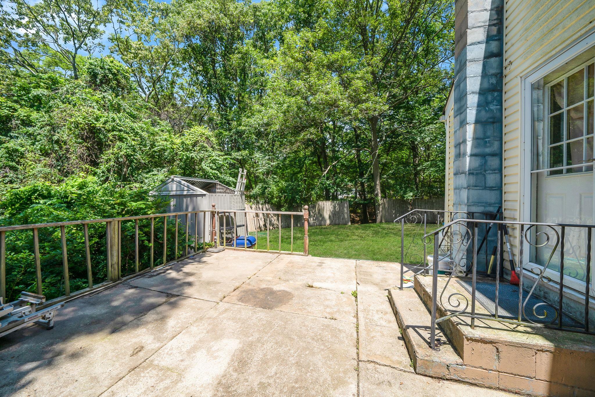 Single Family Cedar  Suffolk County, NY 11763, MLS-879073-4