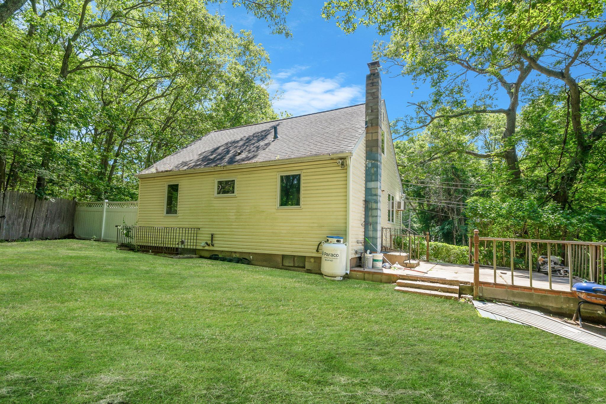 Single Family Cedar  Suffolk County, NY 11763, MLS-879073-8