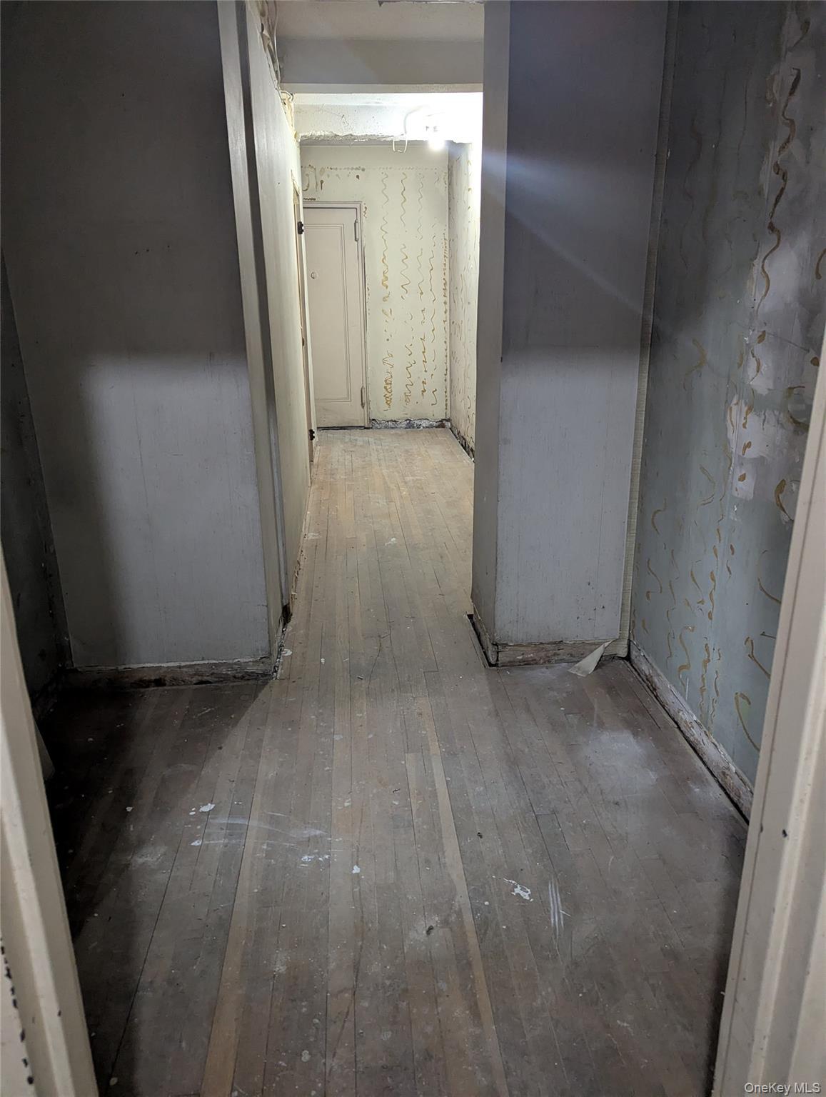 Commercial Lease Sheridan  Bronx, NY 10451, MLS-879077-3
