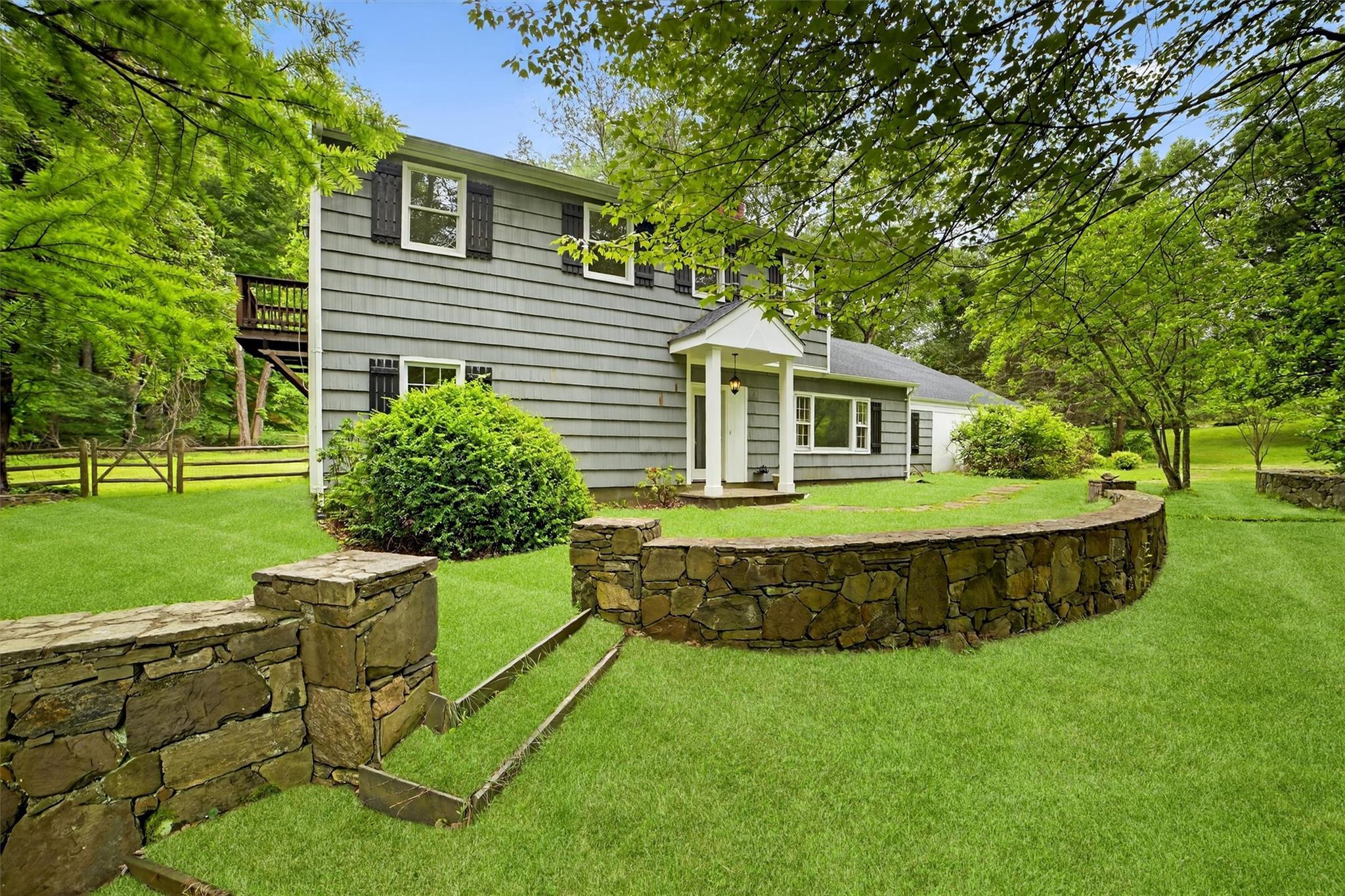 Single Family North  Westchester County, NY 10514, MLS-879079-2