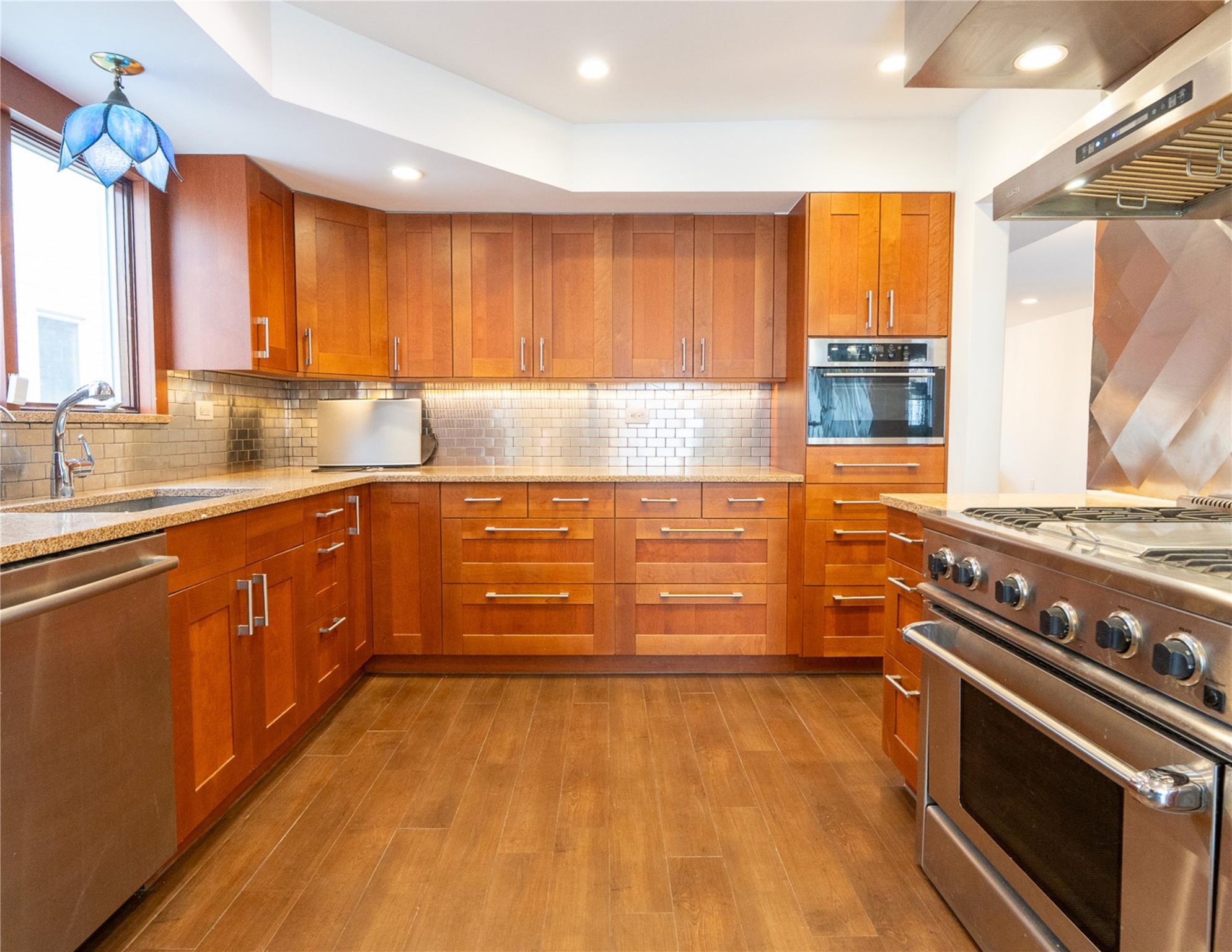 Single Family 90th  Queens, NY 11414, MLS-879111-6