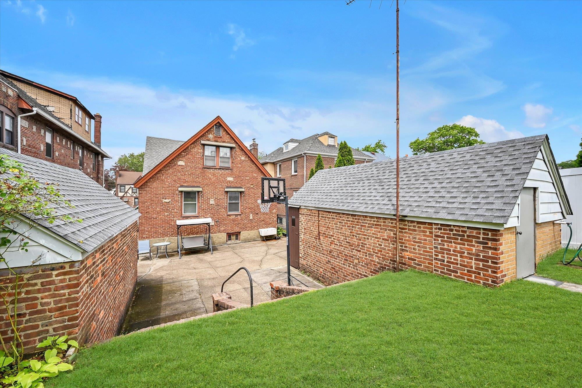 Single Family 149th  Queens, NY 11354, MLS-879136-20