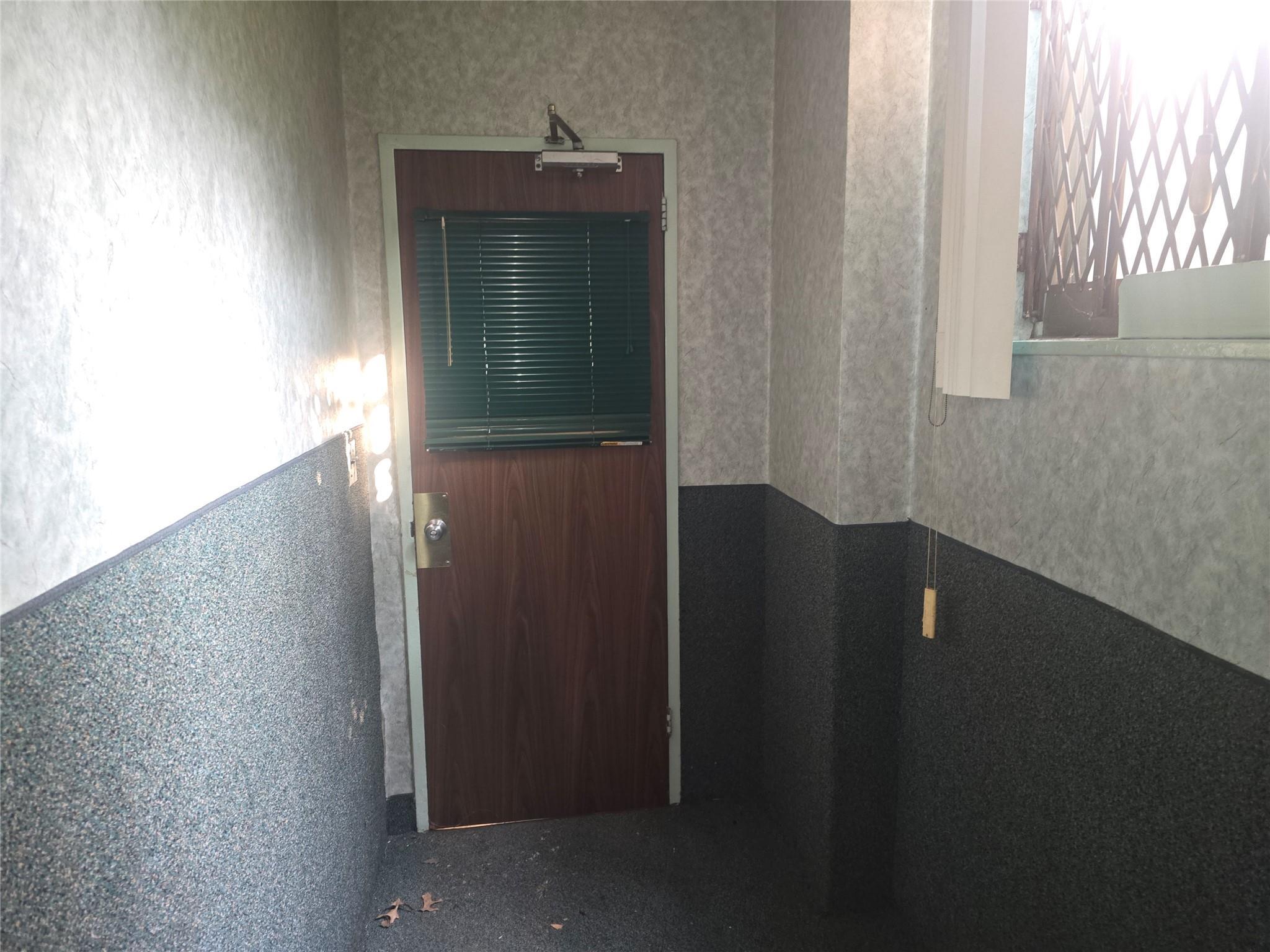 Commercial Lease Sedgwick  Bronx, NY 10463, MLS-879146-21