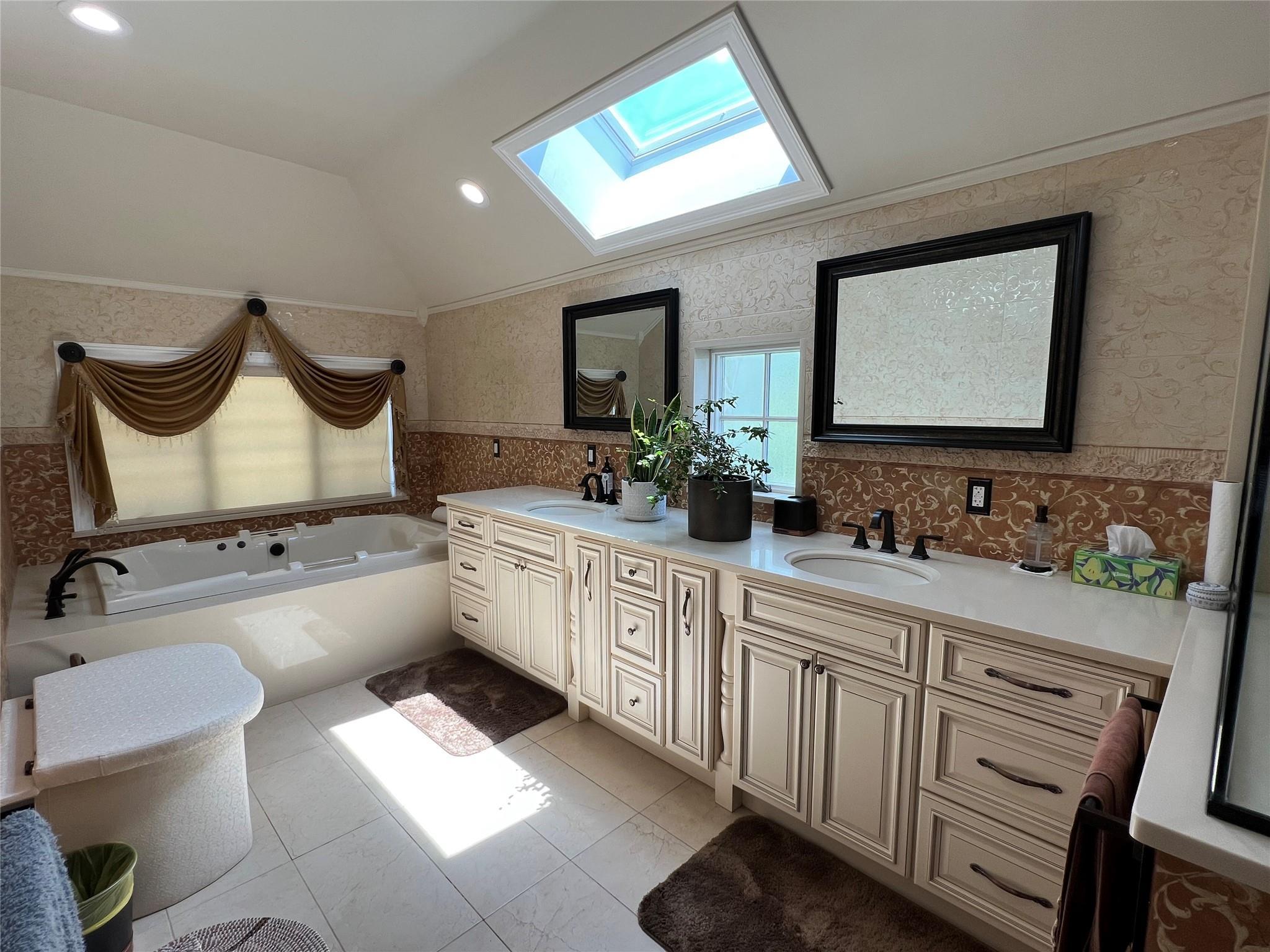 Single Family 124th Queens, NY 11420, MLS-879179-17