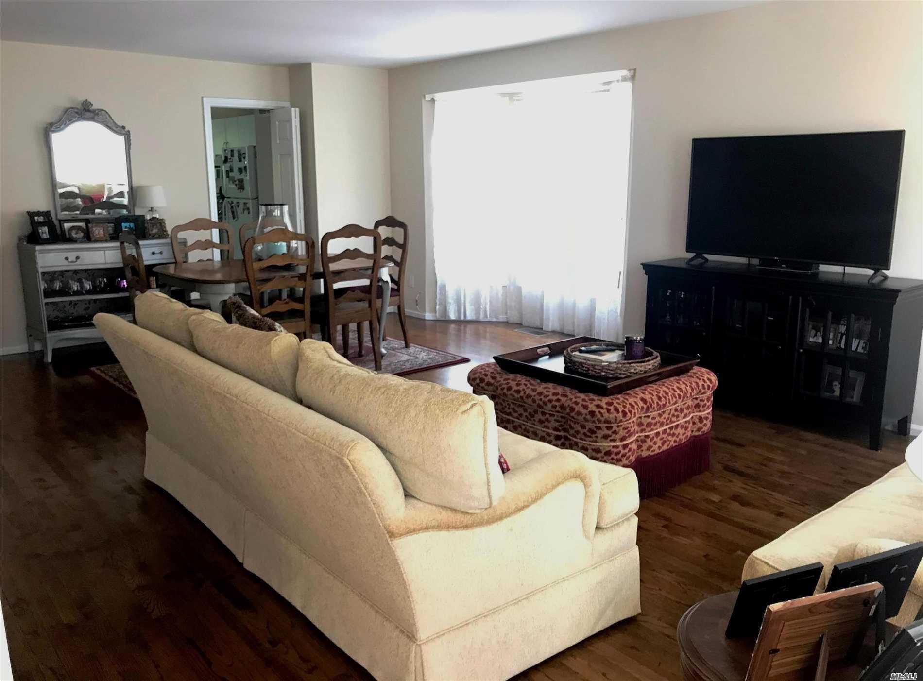 Single Family Marjorie  Nassau County, NY 11030, MLS-879194-12