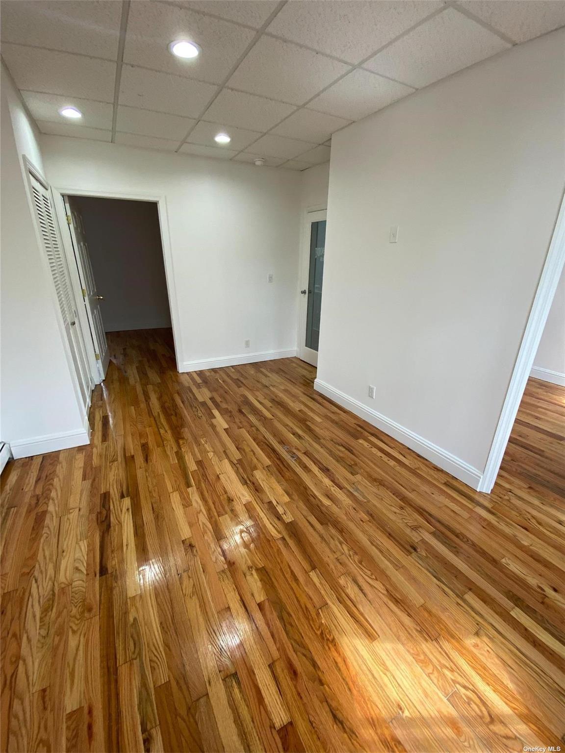 Commercial Lease 82nd  Queens, NY 11373, MLS-879197-4