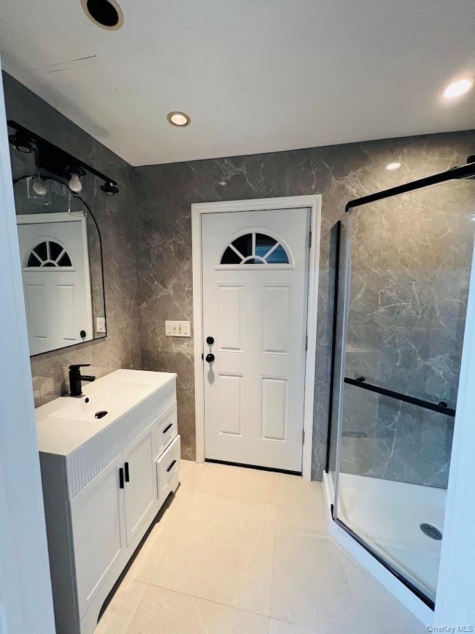 Single Family Sherwood Nassau County, NY 11577, MLS-879200-18