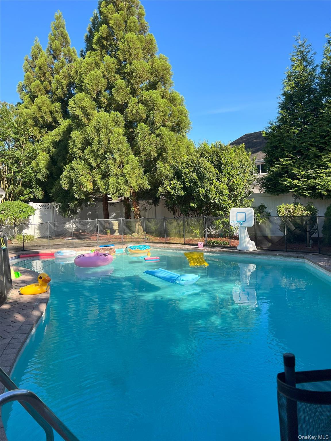 Single Family Sherwood Nassau County, NY 11577, MLS-879200-24