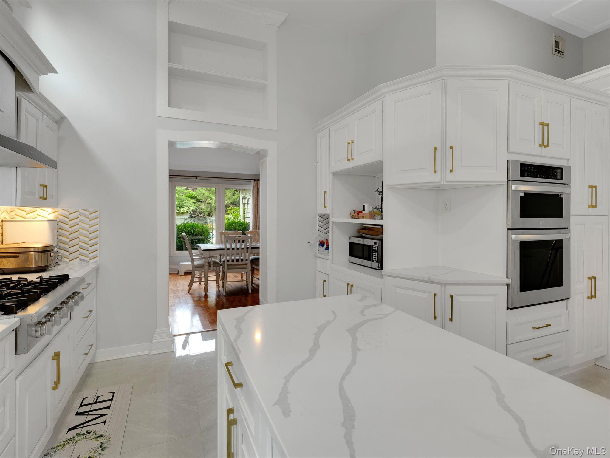 Single Family Sherwood Nassau County, NY 11577, MLS-879200-6