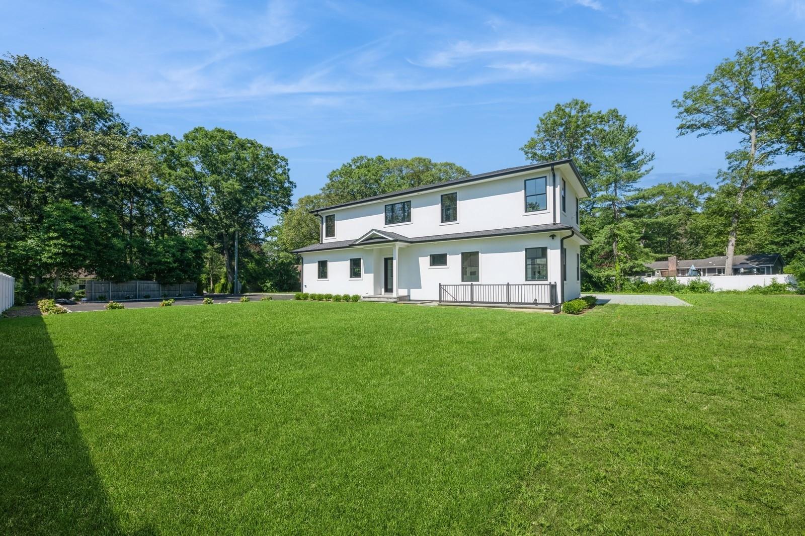 Single Family Cold Spring  Nassau County, NY 11791, MLS-879222-33